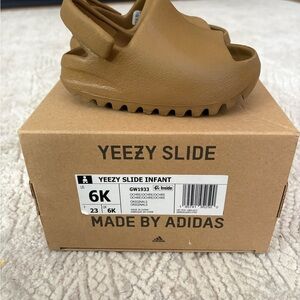 Adidas Yeezy Slide Infant Tan